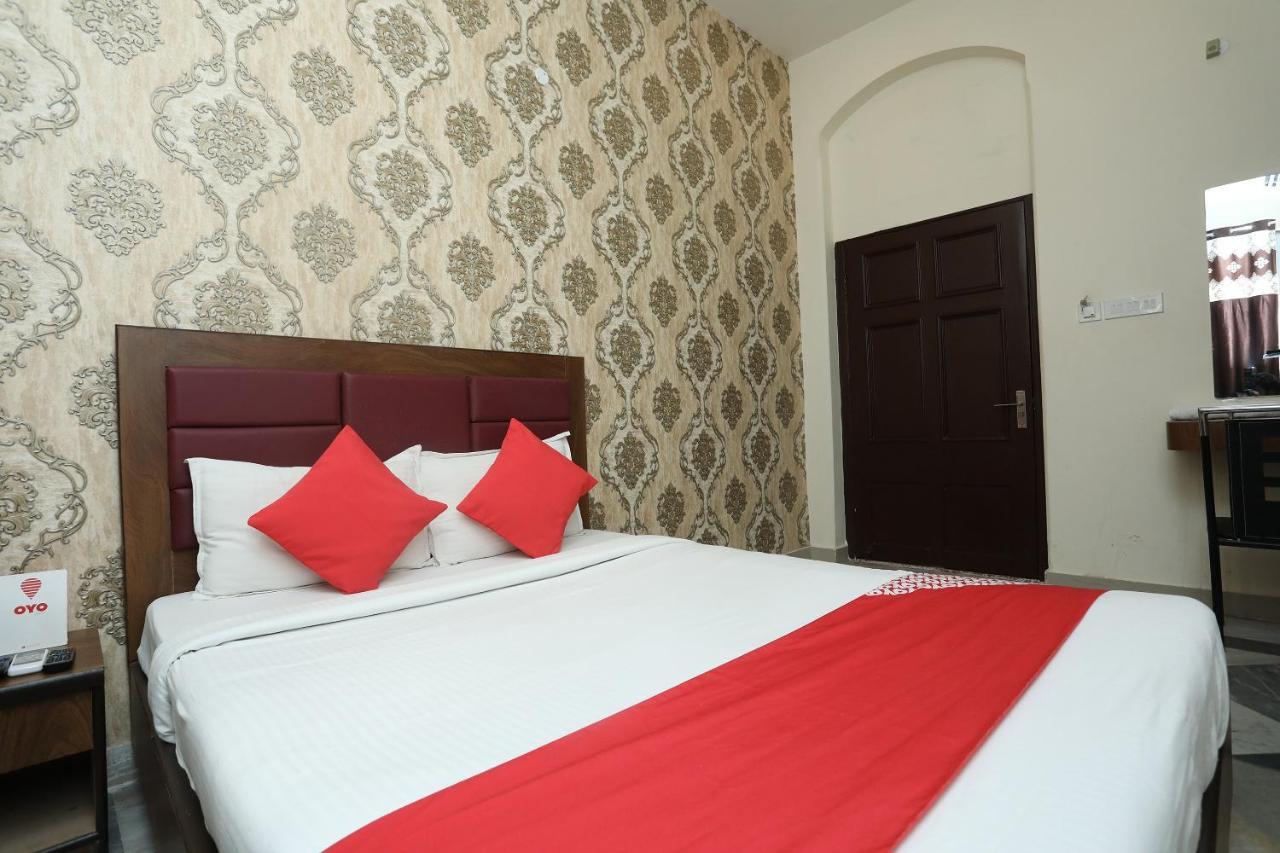 Flagship 13641 Elgin Terrace Hotell Alīpur Exteriör bild